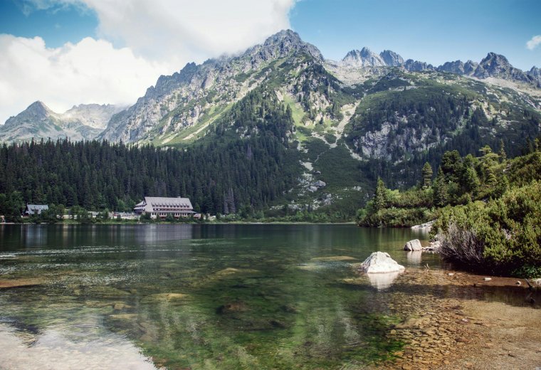 Klimatyczny hotel w górach?