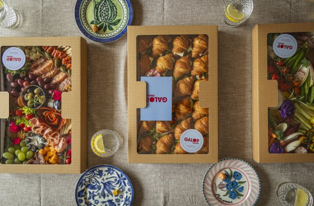 Catering w boxach – czy to dobre rozwiązanie na wydarzenie biznesowe?