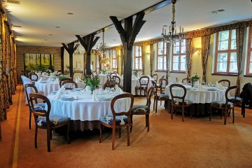 hotel *** - Smolarnia Hotel & Restaurant - Sala restauracyjna - zdjęcie 3