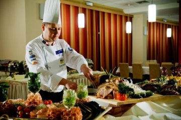 hotel **** - Hotel Krynica**** - Restauracja "Różana" - zdjęcie 3