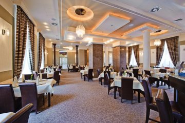 hotel *** - Hotel RT Monopol - Restauracja Monopol - zdjęcie 1