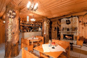 hotel *** - Hotel Protea - Sala Kominkowa - zdjęcie 2