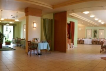 hotel *** - Hotel SilVia w Zabrzu - Sala Restauracyjna - zdjęcie 1