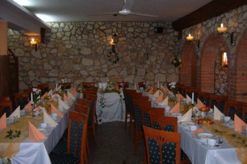 hotel - Ośrodek Szkoleniowo-Wypoczynkowy Bogdanka - Sala Restauracyjna - zdjęcie 3