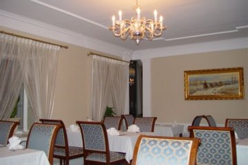 pałac - Pałac Zegrzyński - Restauracja Pałacowa - zdjęcie 3