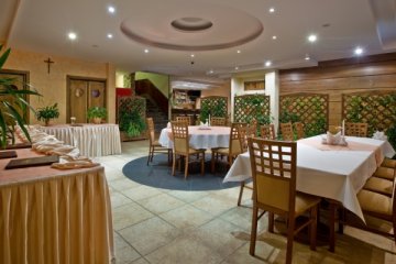 hotel *** - Ośrodek Usług Hotelarskich Redyk - Redyk - zdjęcie 3