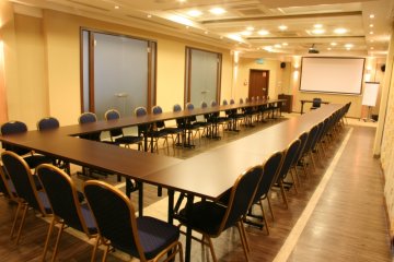 hotel *** - Hotel Elbrus *** SPA & Wellness - Sala Centralna - zdjęcie 1