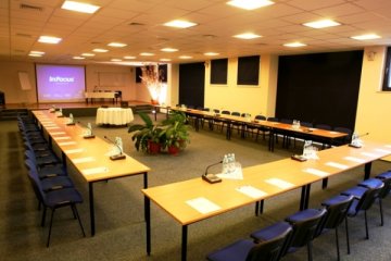 obiekt konferencyjny - Dom Pracy Twórczej Polskiej Akademii Nauk w Wierzbie - Sala Duża - zdjęcie 1