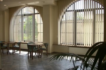 hotel *** - Hotel DOM ERAZMA przy pałacu Villa Decius - Sala Wielofukcyjna - zdjęcie 3