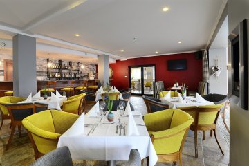 hotel - Hotel La Siesta - Restauracja - zdjęcie 1