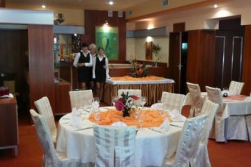 hotel *** - Zajazd Piastowski - Restauracja „Piastowska” - zdjęcie 1