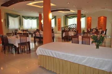 hotel *** - Hotel Tyniecki - Sala Restauracyjna - zdjęcie 1