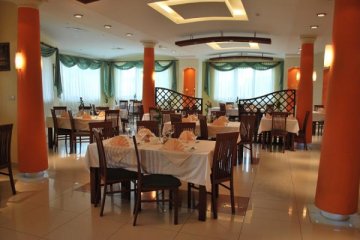 hotel *** - Hotel Tyniecki - Sala Restauracyjna - zdjęcie 3