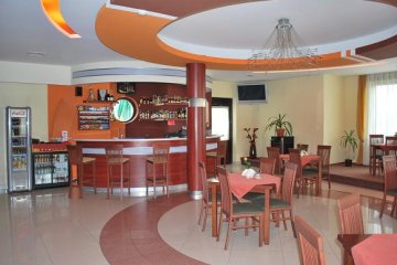 hotel *** - Hotel Tyniecki - Sala Kawiarniana - zdjęcie 1
