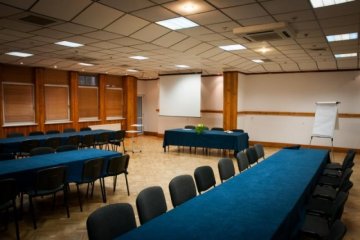 obiekt konferencyjny - Centrum Szkolenia i Rekreacji KRASNOBRÓD - STUDIO KONFERENCYJNE 7 - zdjęcie 2