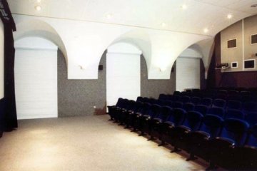 zamek - Centrum Sztuki Współczesnej Zamek Ujazdowski - Sala Kinowa - zdjęcie 1