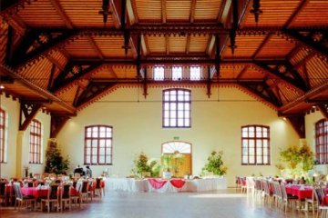 hotel *** - Hotel Zamek Karnity - Sala Ujeżdzalnia - zdjęcie 1