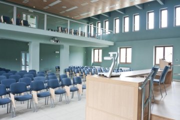 obiekt konferencyjny - Ośrodek Konferencyjno – Szkoleniowy  „INNOWACJA” - Aula - zdjęcie 1
