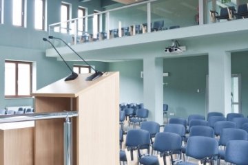 obiekt konferencyjny - Ośrodek Konferencyjno – Szkoleniowy  „INNOWACJA” - Aula - zdjęcie 2