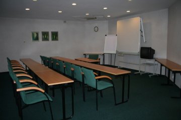 obiekt konferencyjny - Ośrodek Szkoleniowo Wypoczynkowy KAMA - Sala Szkoleń II - zdjęcie 1