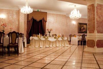 hotel *** - Dwór Czarneckiego *** - cesarska - zdjęcie 1