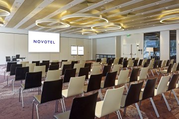 hotel **** - Novotel Warszawa Centrum - Róża - zdjęcie 1
