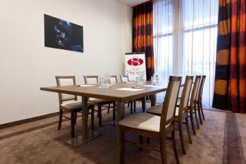 hotel **** - Hotel Swing - BIZNES CAFE  19 m2 - zdjęcie 1
