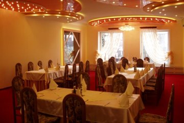 hotel *** - Hotel- Restauracja YUCA s. c. - Pałacowa - zdjęcie 1