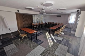 obiekt konferencyjny - Centrum Konferencyjno-Apartamentowe Mrówka - Sosnowa - zdjęcie 1