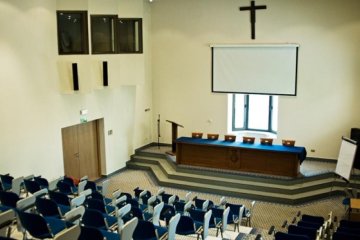 obiekt konferencyjny - Centrum Kulturalne Ojców Barnabitów - Sala konferencyjna - aula - zdjęcie 1