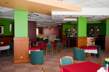 hotel *** - Hotel Rychło - Sala nr 1 – Cafe er - zdjęcie 1