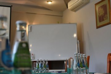 hotel *** - Hotel Mazowiecki - Średnia Sala Klubowa - zdjęcie 4