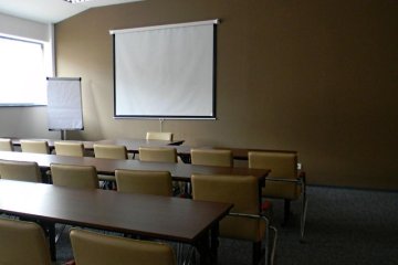 obiekt konferencyjny - Centrum Szkoleniowe Europrofes Katowice - Beżowa - zdjęcie 1