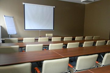 obiekt konferencyjny - Centrum Szkoleniowe Europrofes Katowice - Beżowa - zdjęcie 2