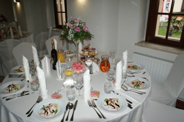 hotel *** - Hotel św. Norberta - Krużganki - zdjęcie 1