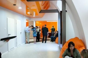 obiekt konferencyjny - Myślnik - Hall i taras - zdjęcie 2