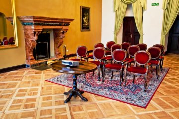 hotel *** - Zespół Zamkowo – Parkowy w Krasiczynie - Kominkowa - zdjęcie 4