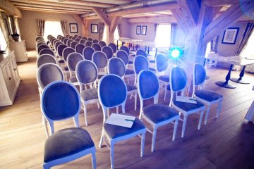 zamek - Zamek Topacz - Sala Spichlerz - zdjęcie 1