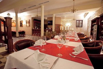 hotel *** - Zespół Dworski Hotel Sarmata*** - Winiarnia - zdjęcie 3