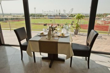 hotel **** - Hotel Mistral Sport **** - Restauracja „Trzy Korony” A+B - zdjęcie 1