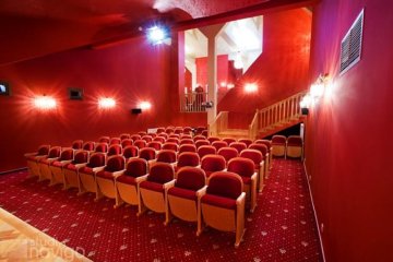 pałac - Pałac Pass - Sala Kinowa - zdjęcie 1