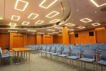 obiekt konferencyjny - Centrum Medialne Agencji TVN - Multimedialna sala konferencyjna - zdjęcie 2