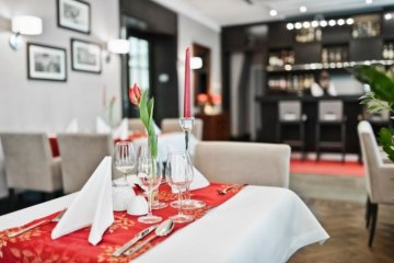 hotel **** - Red Baron Hotel - restauracja hotelowa - zdjęcie 2
