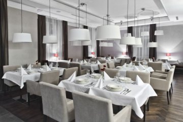 hotel **** - Red Baron Hotel - restauracja hotelowa - zdjęcie 3