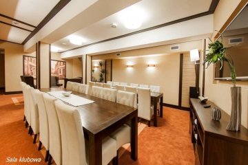 hotel *** - Oberża i Hotel Skarbek - Sala Klubowa - zdjęcie 2