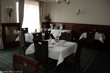 hotel *** - Hotel - Restauracja "Allegri" - Sala Czerwona - zdjęcie 1