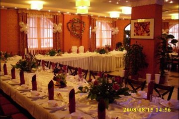 hotel *** - Hotel Basztowy - Restauracja Pomarańczowa - zdjęcie 3