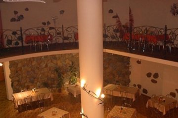 hotel - Zajazd Kama Kowalski - Sala Restauracyjna - zdjęcie 2