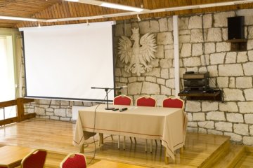 hotel - Dom Pracy Twórczej w Kazimierzu Dolnym nad Wisłą - Sala Duża - zdjęcie 1