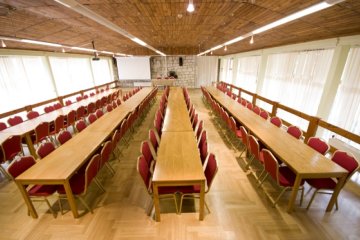 hotel - Dom Pracy Twórczej w Kazimierzu Dolnym nad Wisłą - Sala Duża - zdjęcie 2